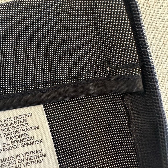 Evan Picone Women's Cropped Pants - Picture 10 of 10